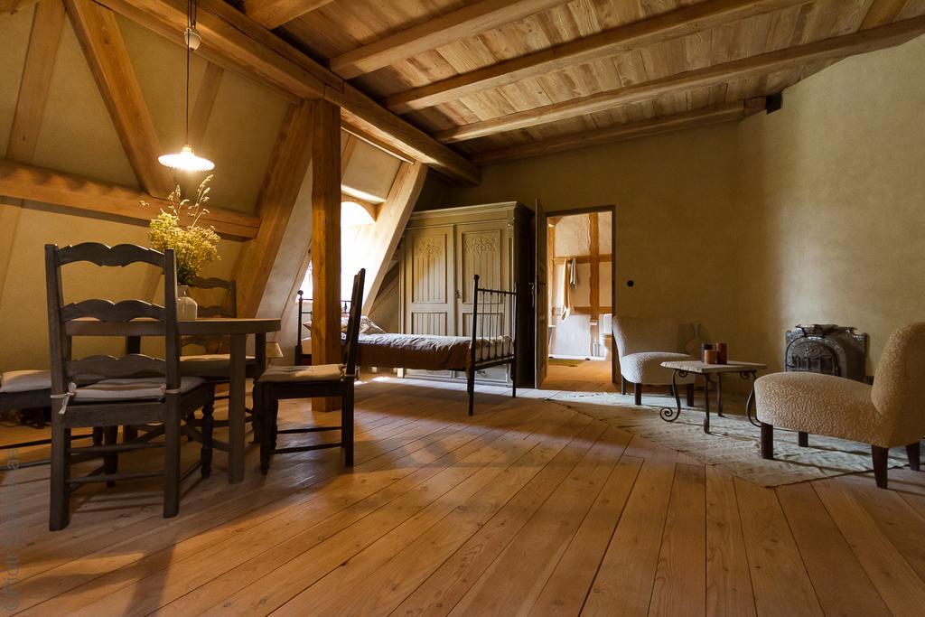 Dwor Dawidy Bed & Breakfast Mlynary Room photo